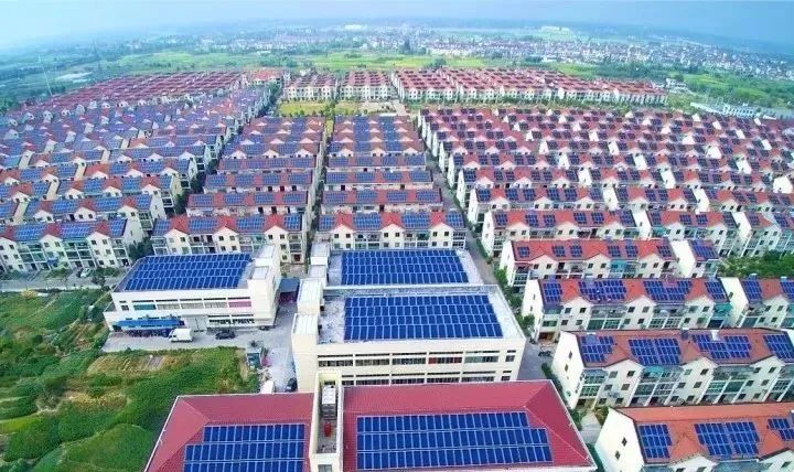光伏發(fā)電“租房頂、免費(fèi)裝”新套路，警惕陰陽合同，天上不會(huì)掉餡餅！